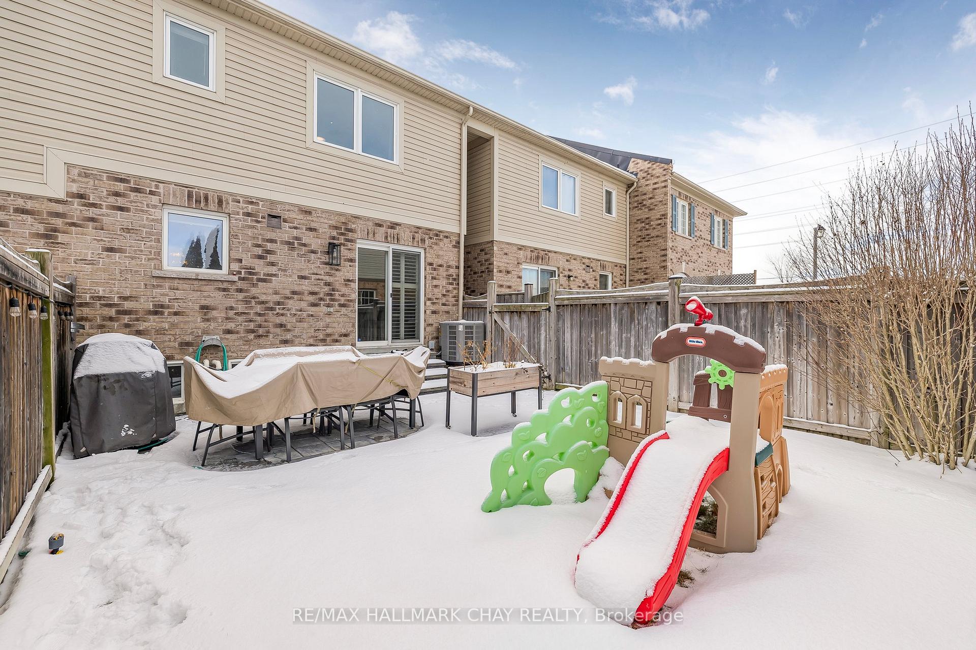 Photo 25 of 69 Todhunter Crescent, Ajax, Northeast Ajax — HOMEH