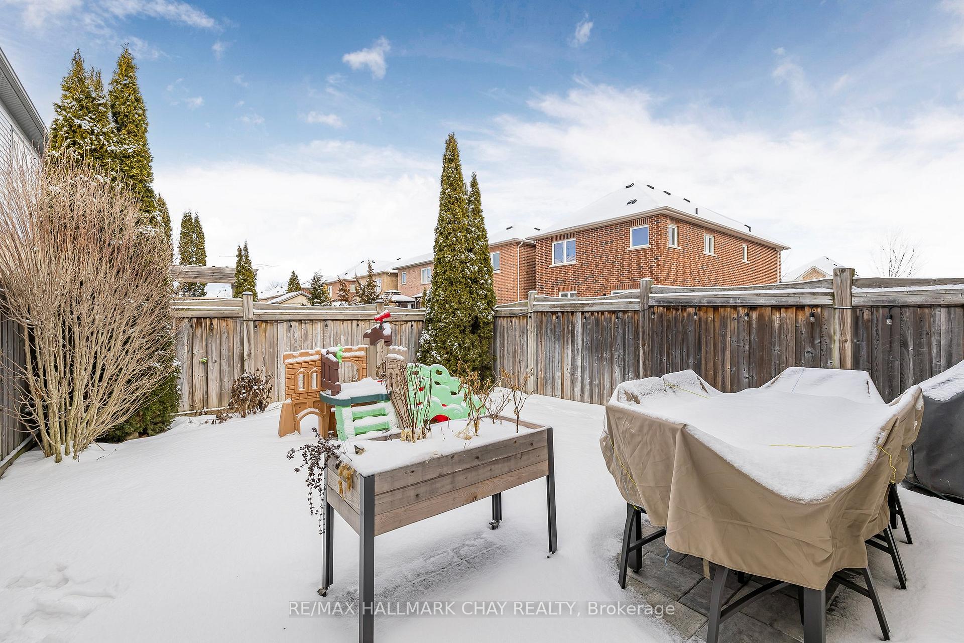 Photo 27 of 69 Todhunter Crescent, Ajax, Northeast Ajax — HOMEH