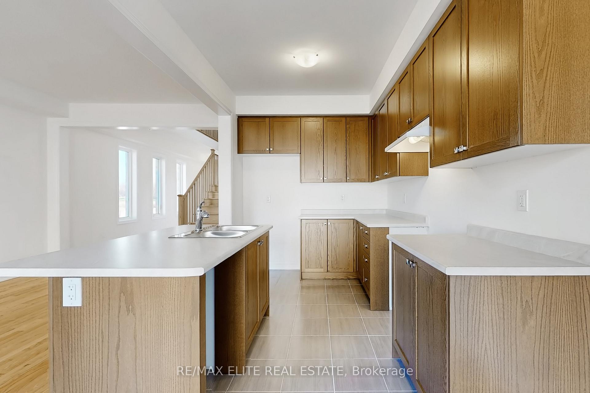 Photo 27 of 1012 Crownest Hollow, Pickering, Rural Pickering — HOMEH