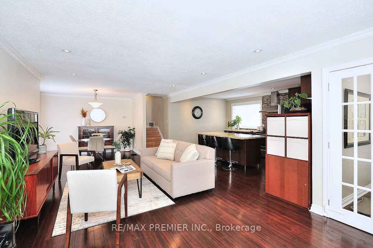 Photo 7 of 186 Bell Air Drive, Caledon, Bolton East — HOMEH