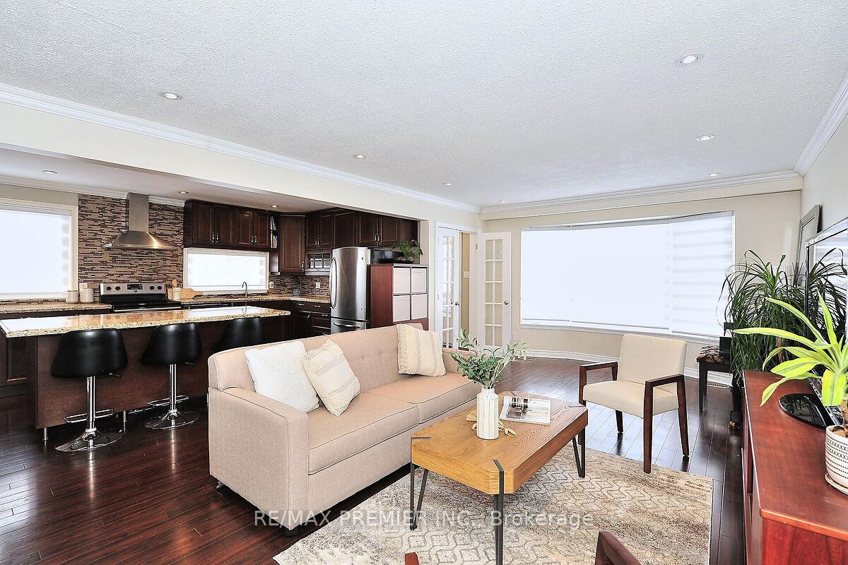Photo 12 of 186 Bell Air Drive, Caledon, Bolton East — HOMEH