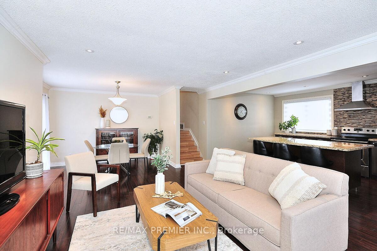 Photo 13 of 186 Bell Air Drive, Caledon, Bolton East — HOMEH