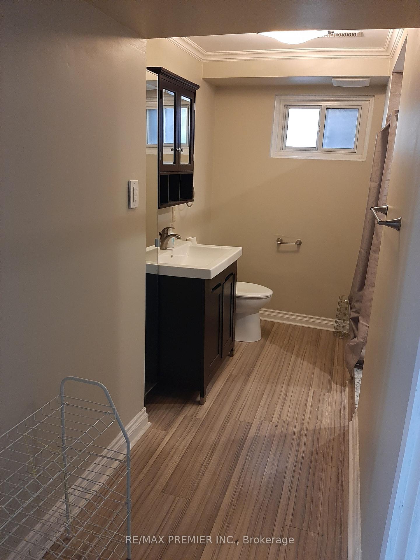 Photo 44 of 186 Bell Air Drive, Caledon, Bolton East — HOMEH