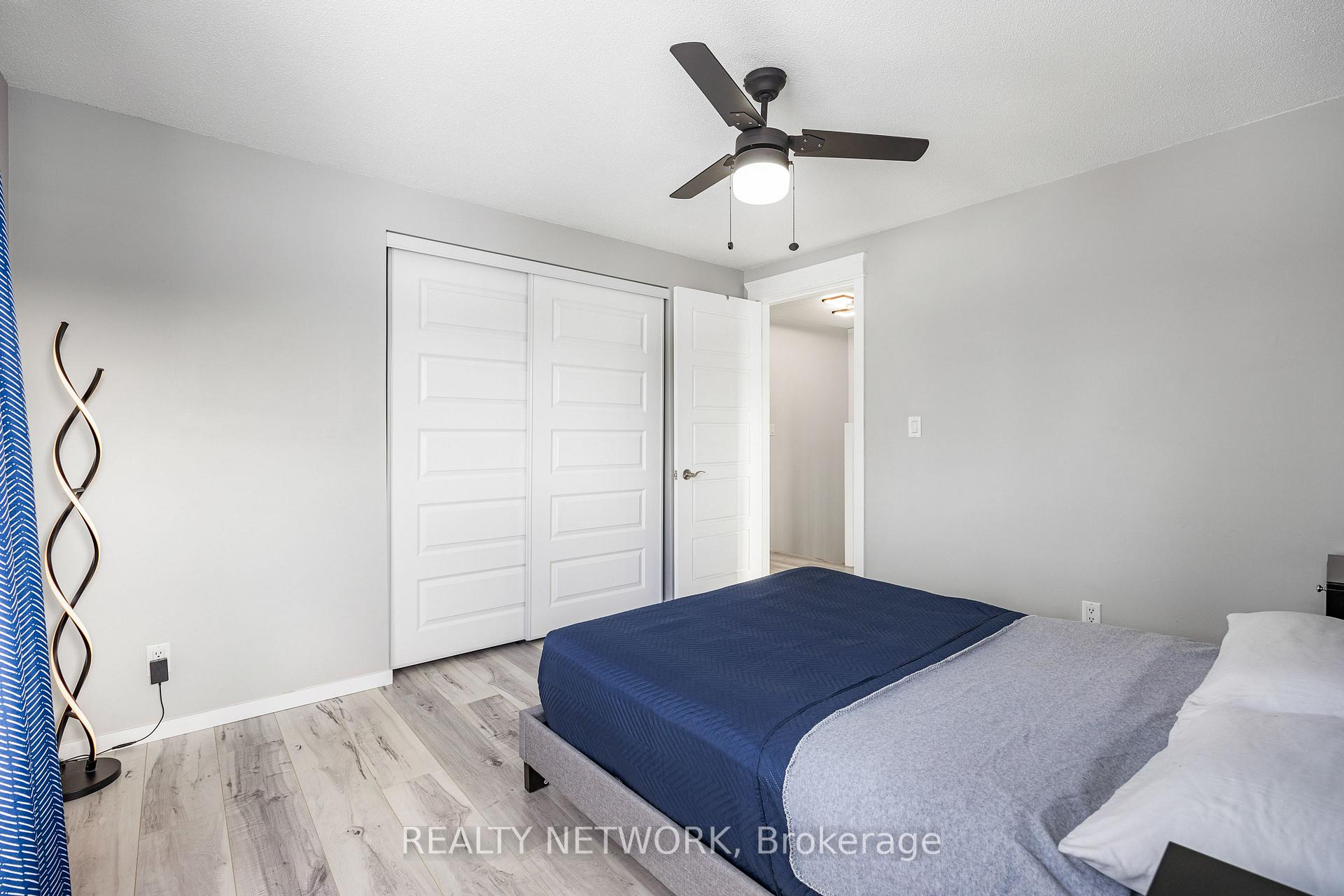 Photo 55 of 14 Lampman Lane, Barrie, 400 West — HOMEH