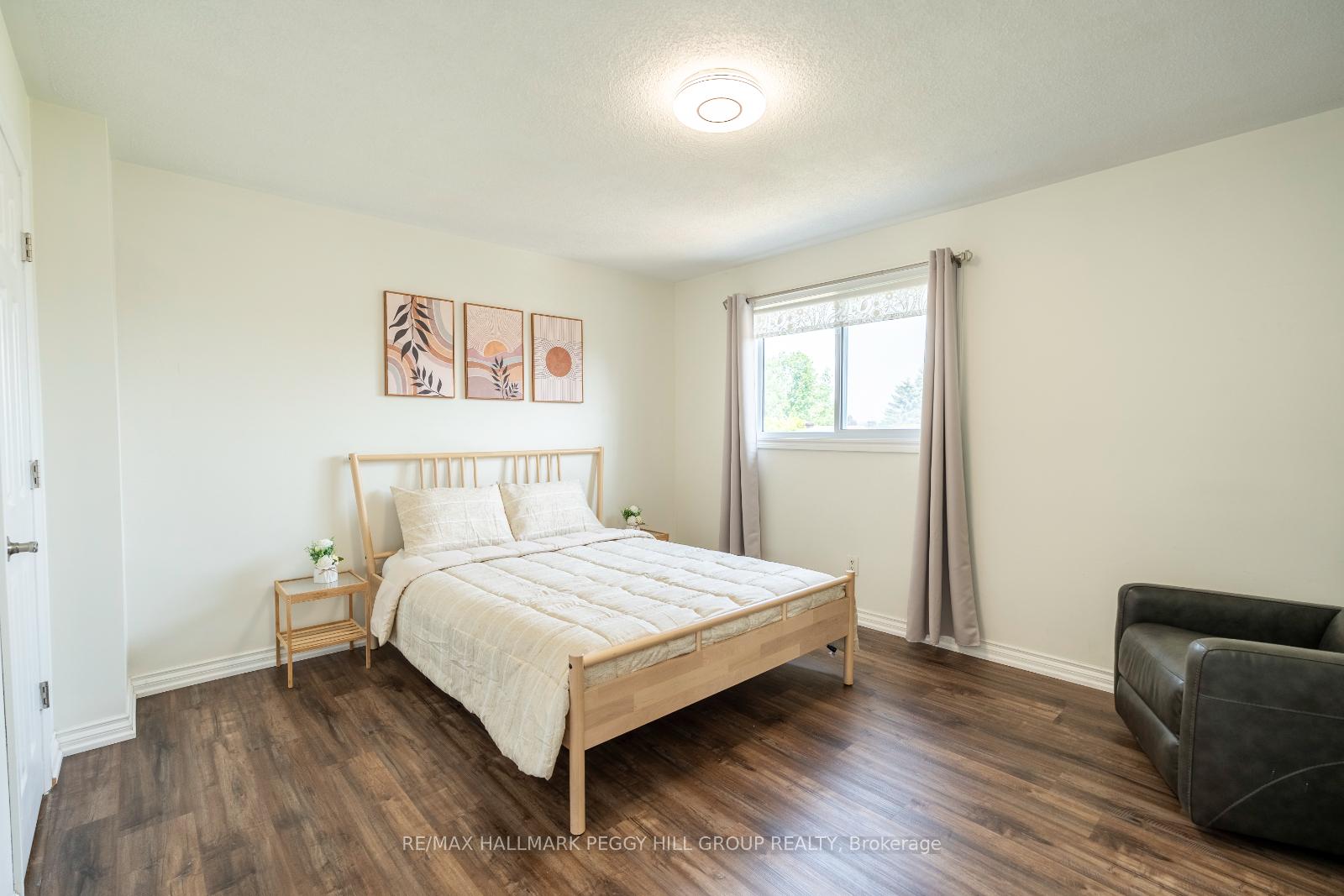 Photo 6 of 12 Cuthbert Street, Barrie, Ardagh — HOMEH