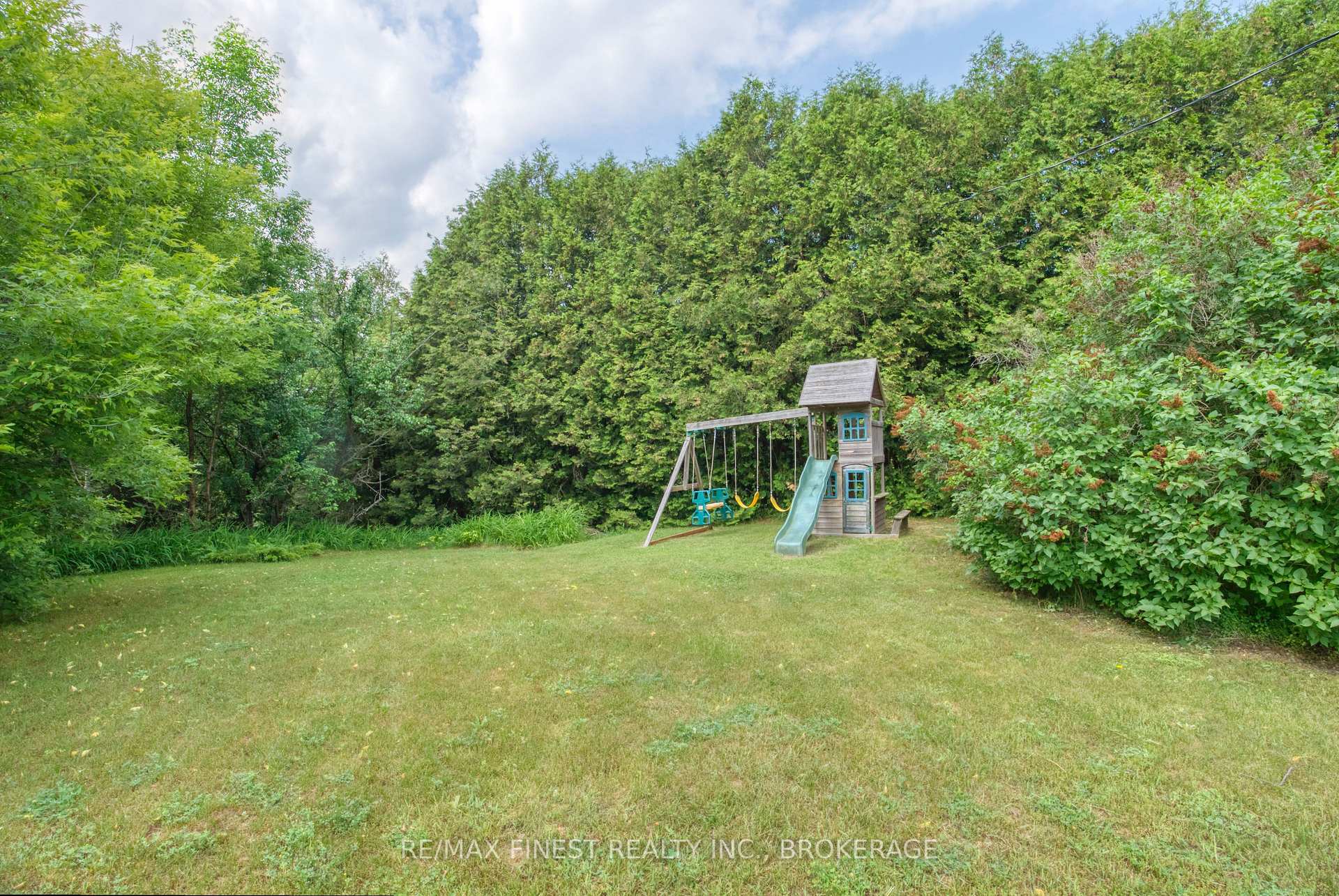 Photo 7 of 1023 Bethany Court, Frontenac, Frontenac Centre — HOMEH