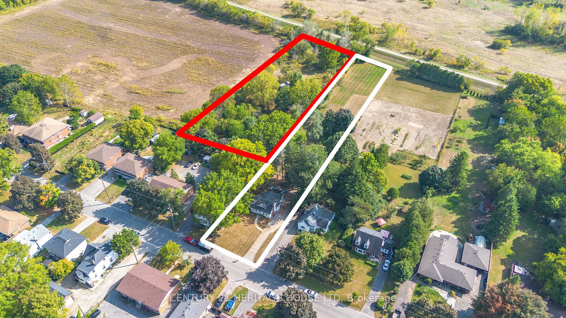 Photo 2 of 112 Baldwin Avenue S, Brant, Brantford Twp — HOMEH