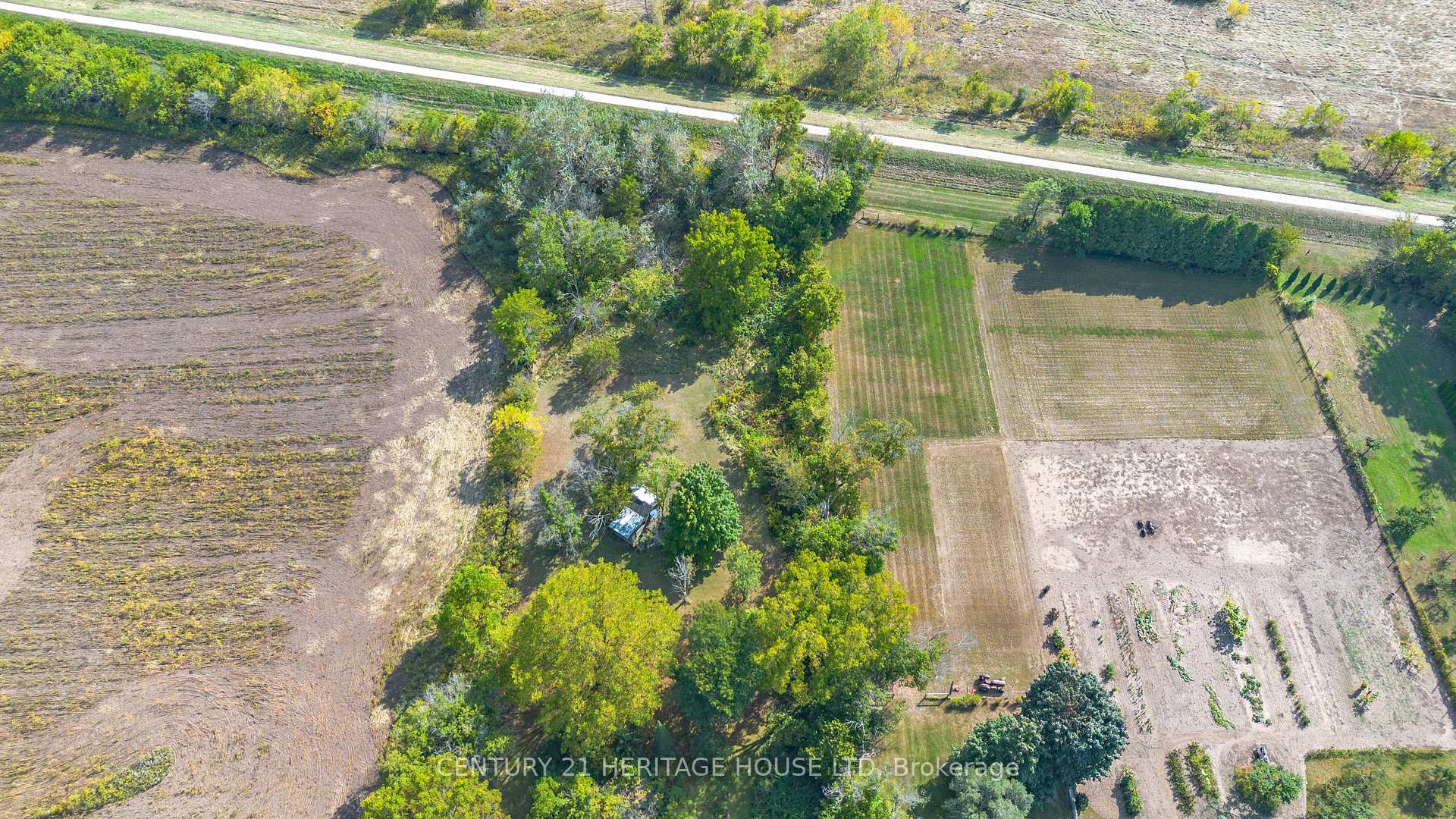 Photo 9 of 112 Baldwin Avenue S, Brant, Brantford Twp — HOMEH