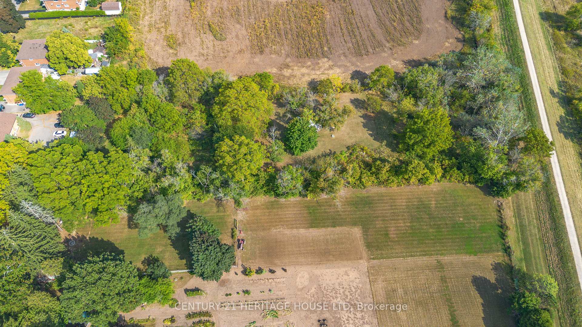 Photo 12 of 112 Baldwin Avenue S, Brant, Brantford Twp — HOMEH