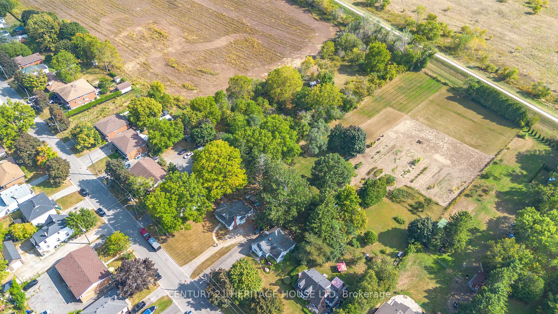 Photo 9 of 108 Baldwin Avenue, Brant, Brantford Twp — HOMEH