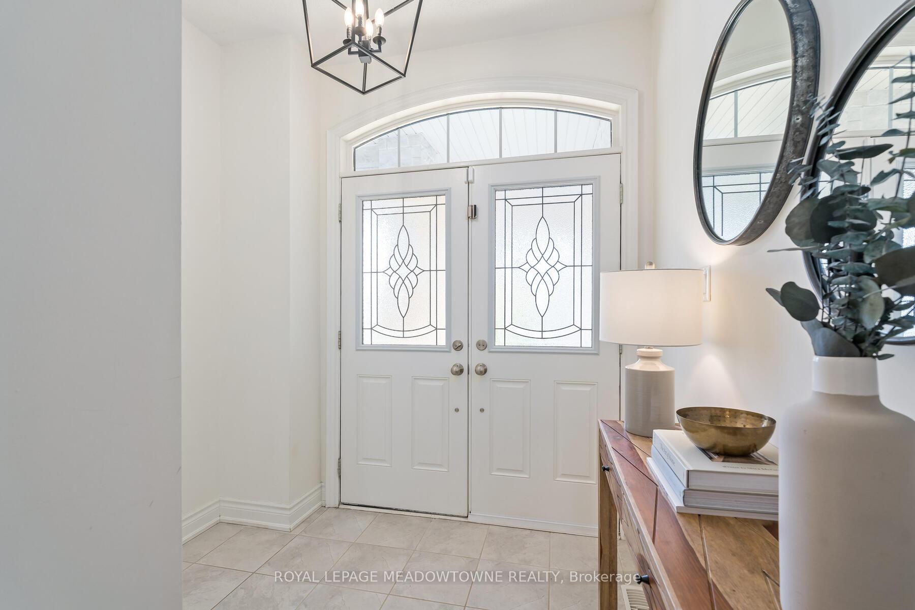 Photo 2 of 19 Mugford Crescent, Brampton, Bram West — HOMEH