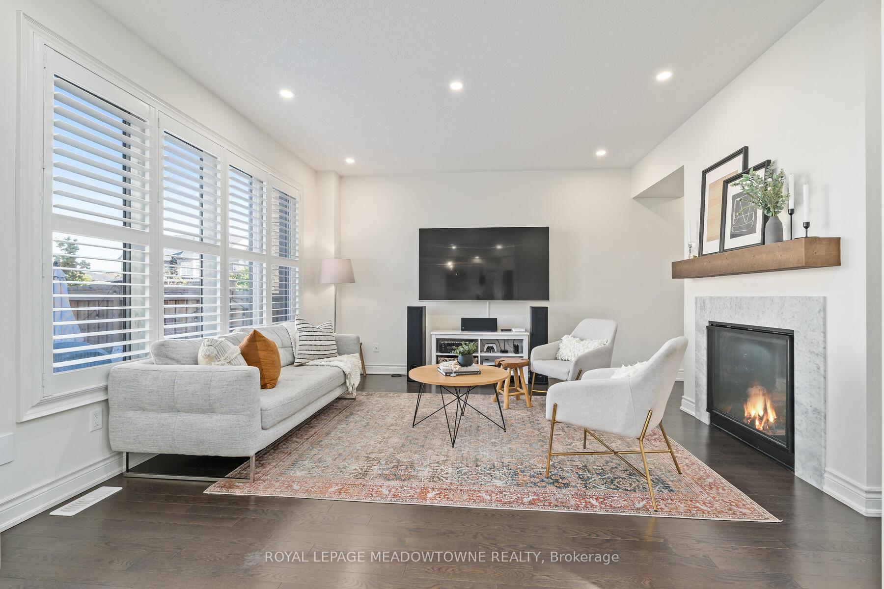 Photo 6 of 19 Mugford Crescent, Brampton, Bram West — HOMEH