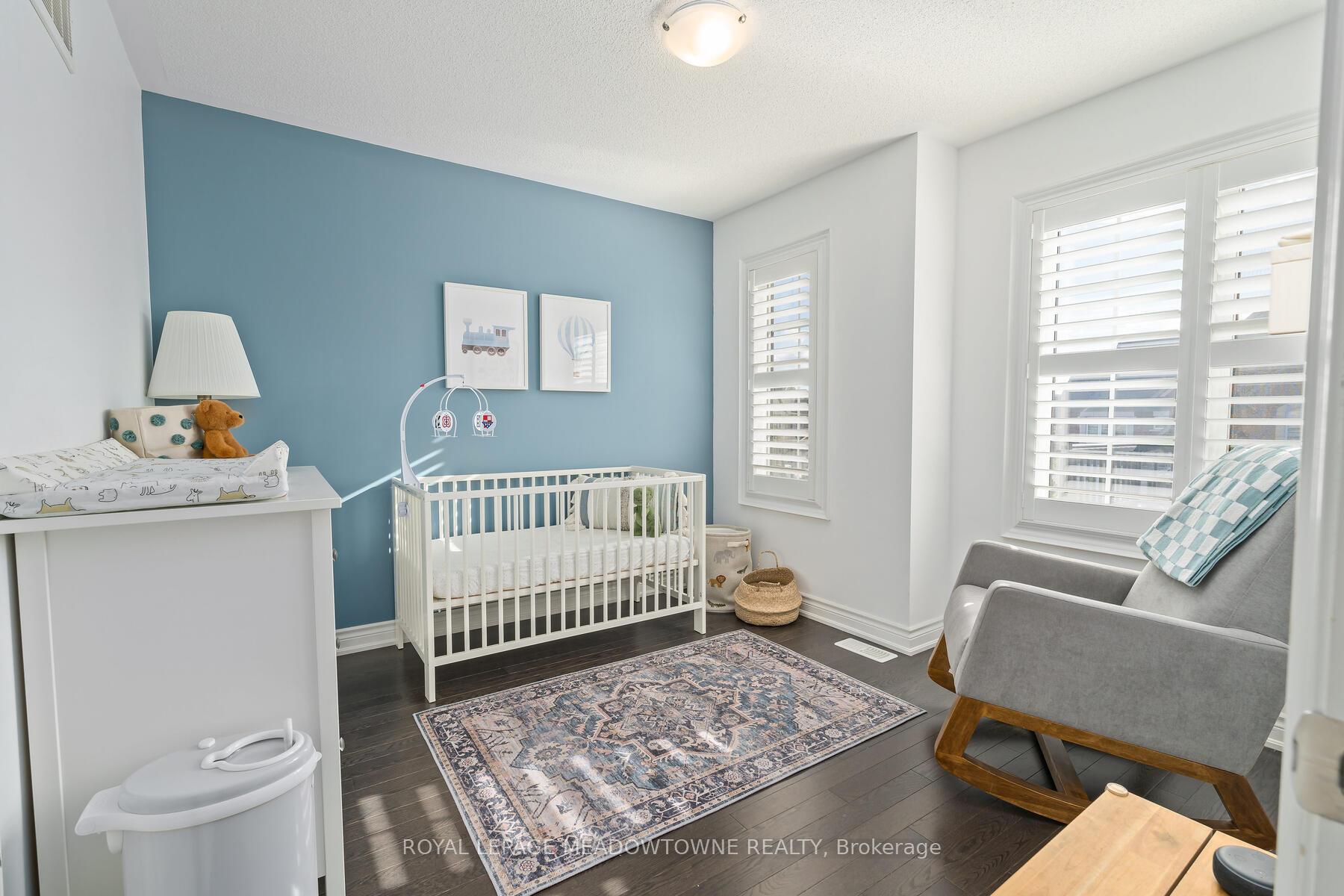 Photo 23 of 19 Mugford Crescent, Brampton, Bram West — HOMEH