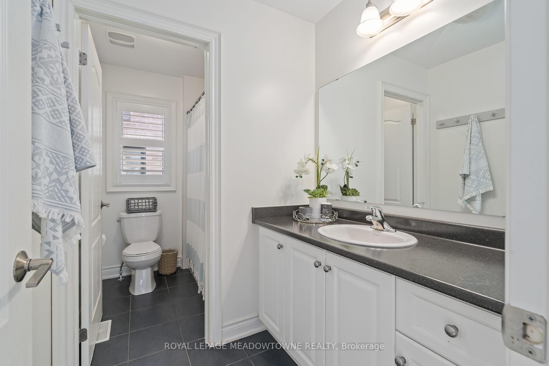 Photo 25 of 19 Mugford Crescent, Brampton, Bram West — HOMEH