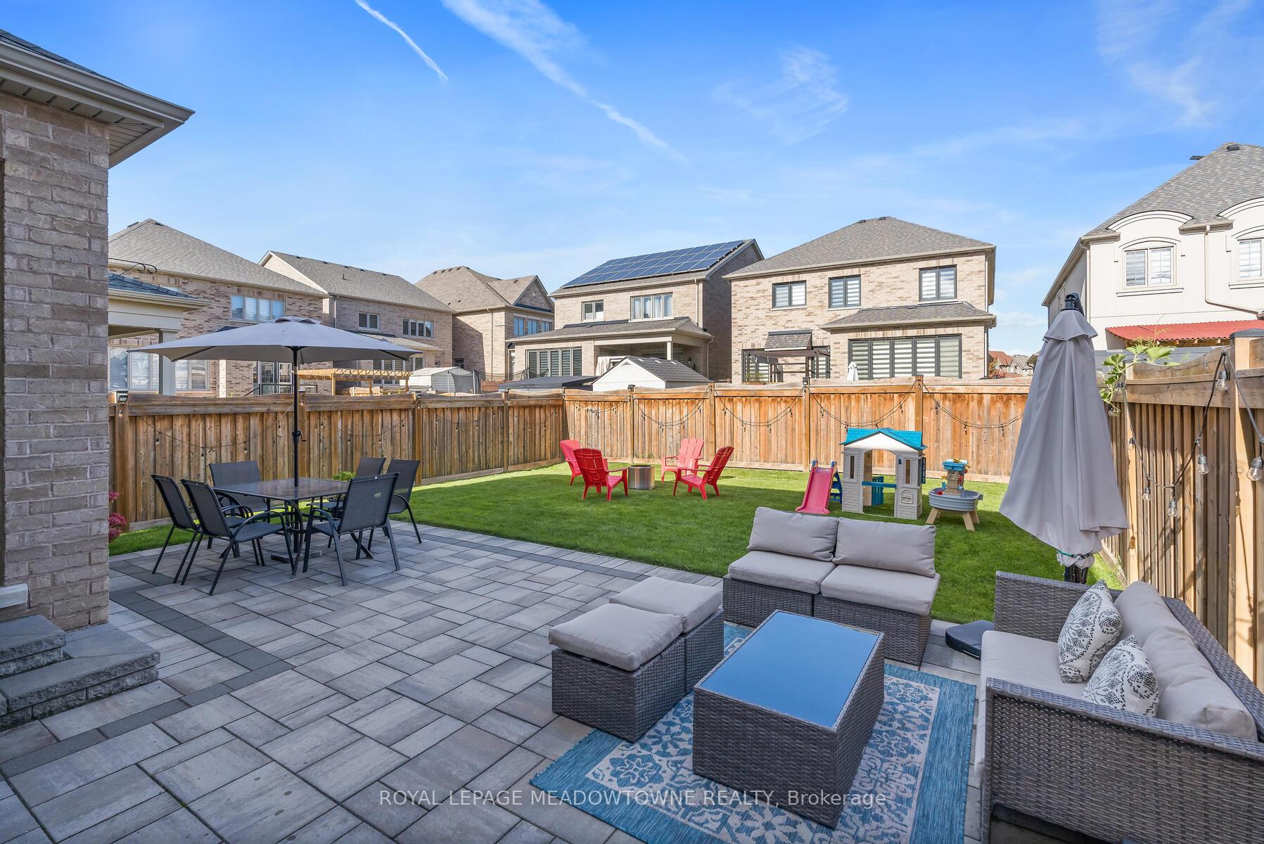 Photo 26 of 19 Mugford Crescent, Brampton, Bram West — HOMEH