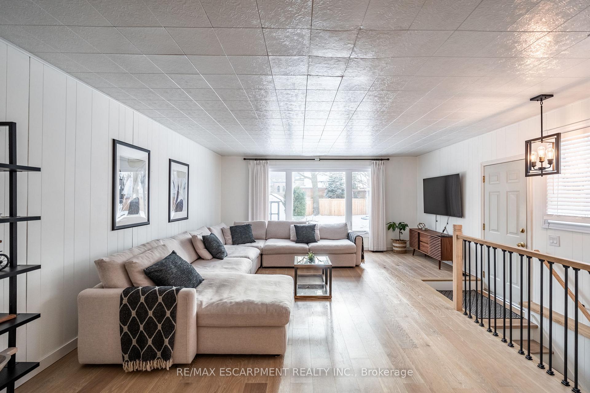 Photo 12 of 289 Mill Street, Hamilton, Waterdown — HOMEH