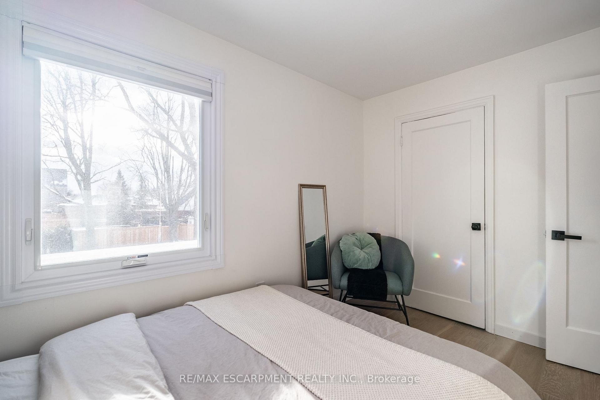 Photo 17 of 289 Mill Street, Hamilton, Waterdown — HOMEH