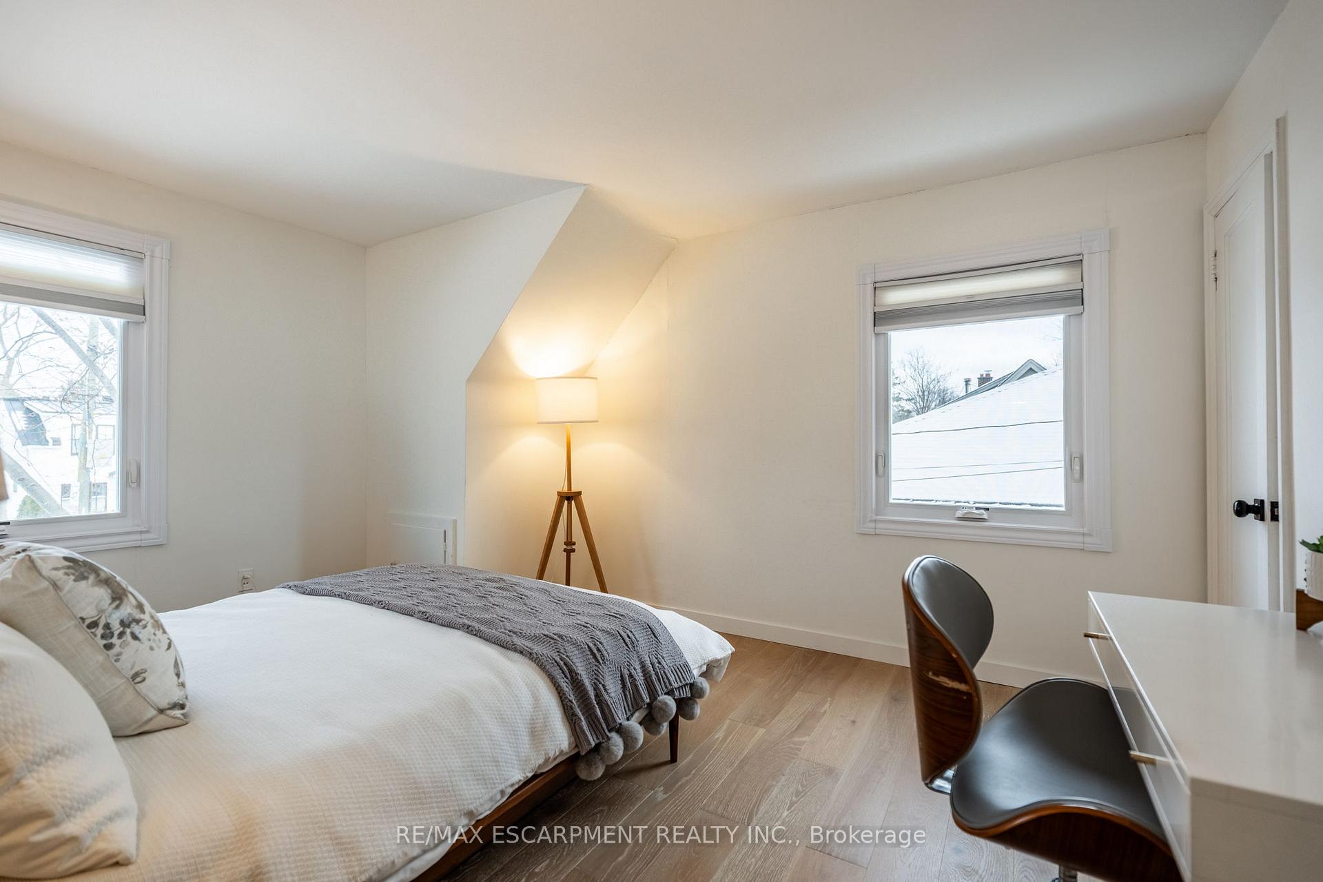 Photo 18 of 289 Mill Street, Hamilton, Waterdown — HOMEH