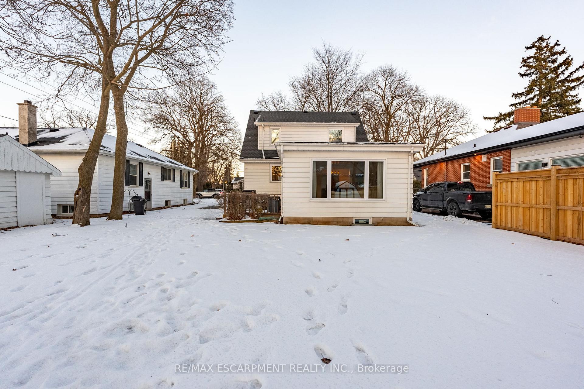 Photo 29 of 289 Mill Street, Hamilton, Waterdown — HOMEH
