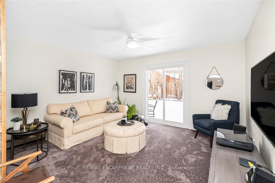 Photo 10 of 865 Queensdale Avenue E, Hamilton, Raleigh — HOMEH