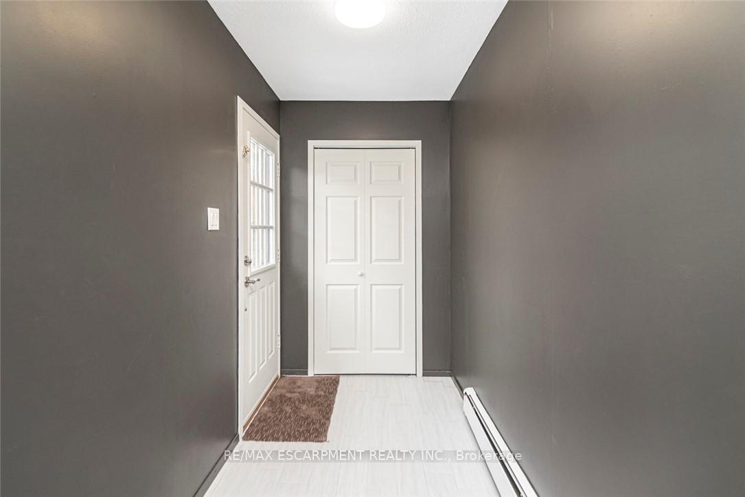 Photo 62 of 865 Queensdale Avenue E, Hamilton, Raleigh — HOMEH