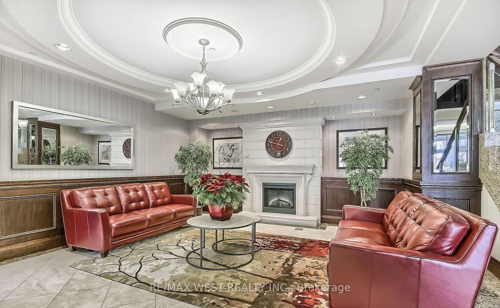 Photo 8 of Unit 309, 7 North Park Road, Vaughan, Beverley Glen — HOMEH