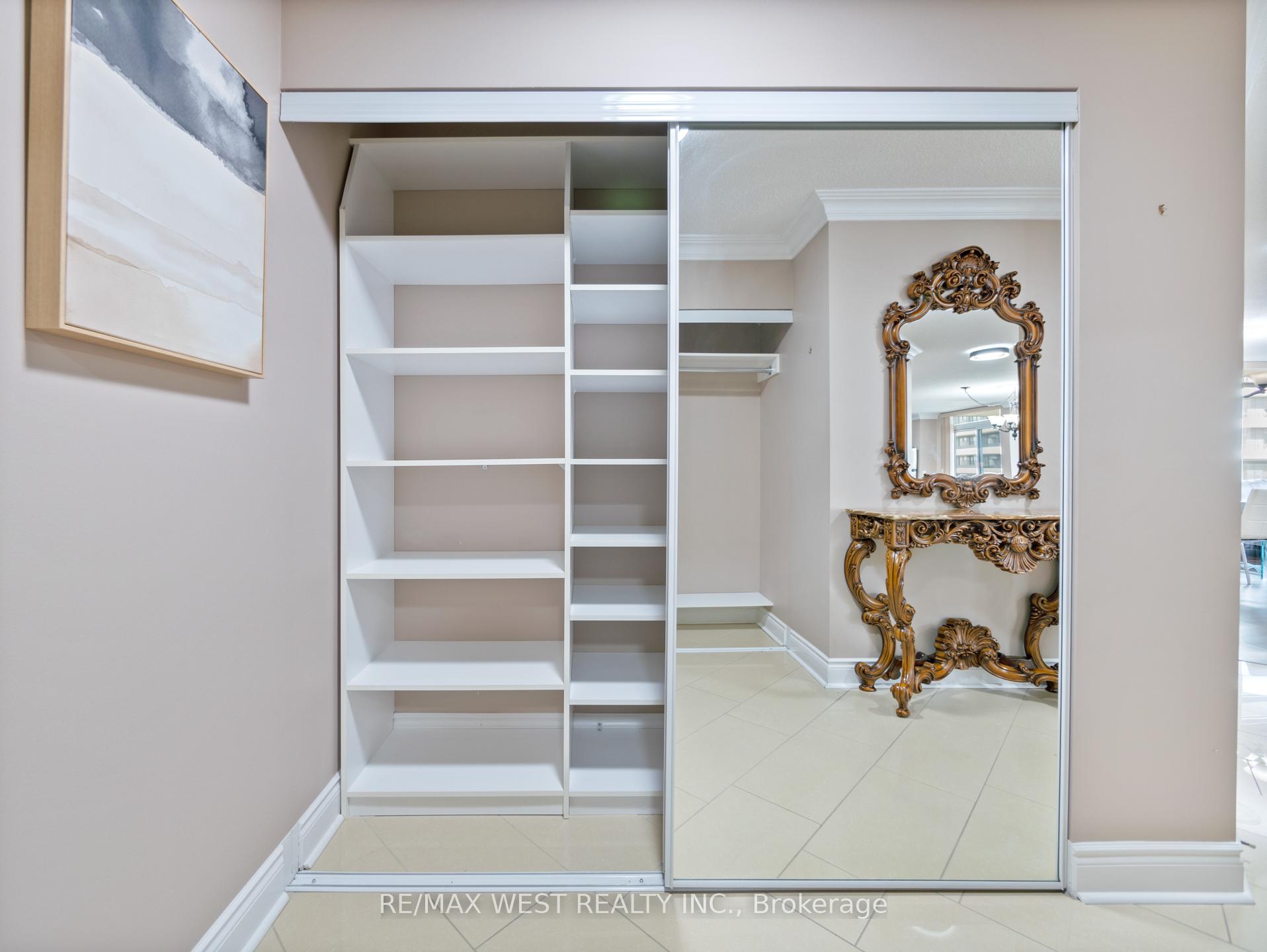 Photo 16 of Unit 309, 7 North Park Road, Vaughan, Beverley Glen — HOMEH