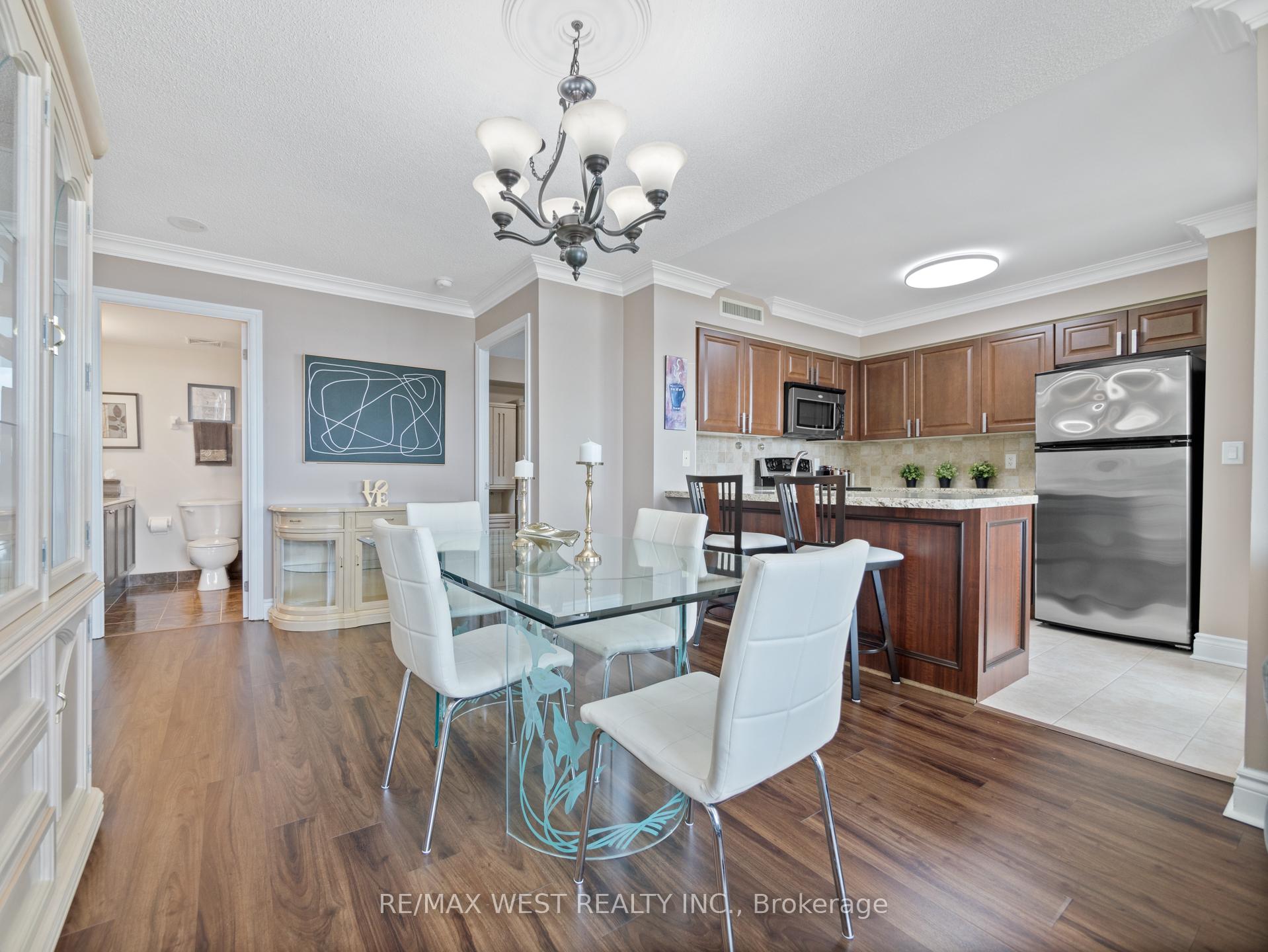 Photo 21 of Unit 309, 7 North Park Road, Vaughan, Beverley Glen — HOMEH