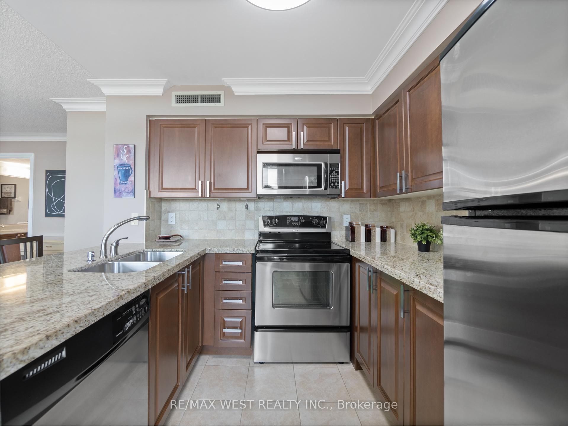 Photo 29 of Unit 309, 7 North Park Road, Vaughan, Beverley Glen — HOMEH