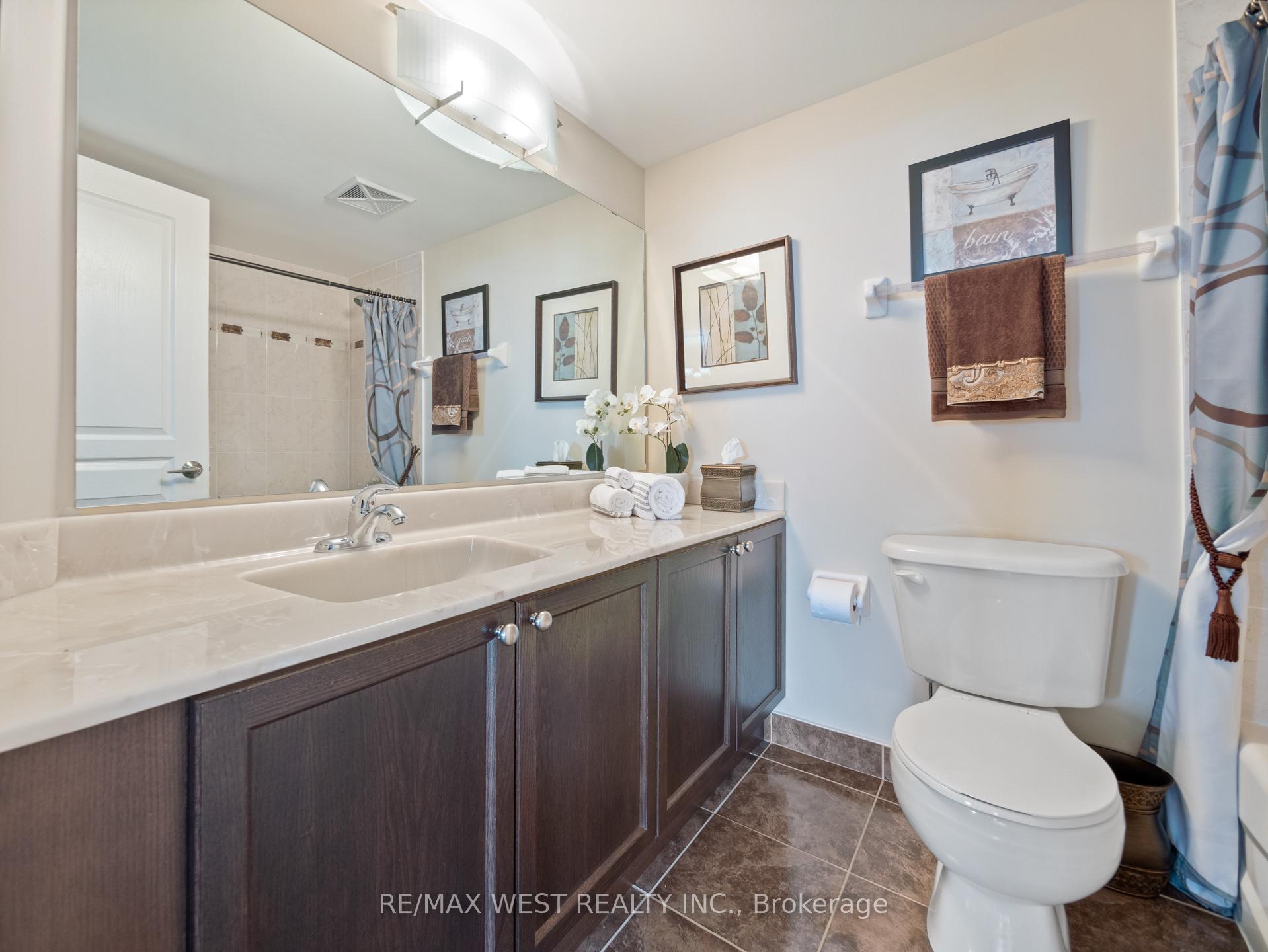 Photo 32 of Unit 309, 7 North Park Road, Vaughan, Beverley Glen — HOMEH