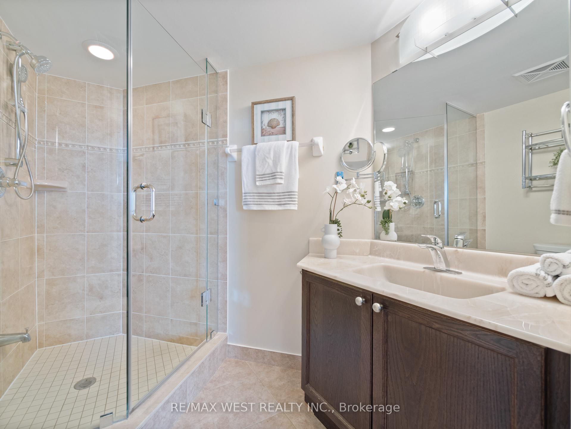 Photo 38 of Unit 309, 7 North Park Road, Vaughan, Beverley Glen — HOMEH