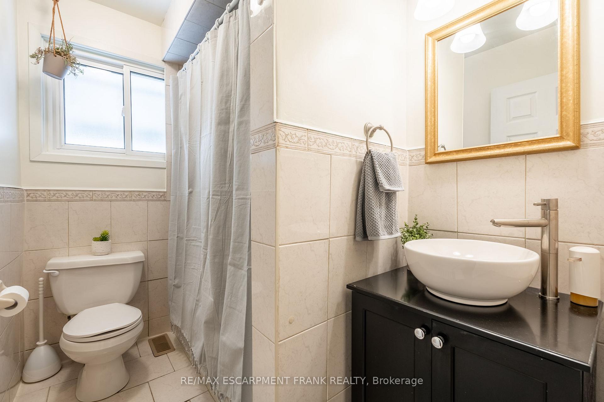 Photo 24 of 2 Maria Court, Hamilton, Lisgar — HOMEH