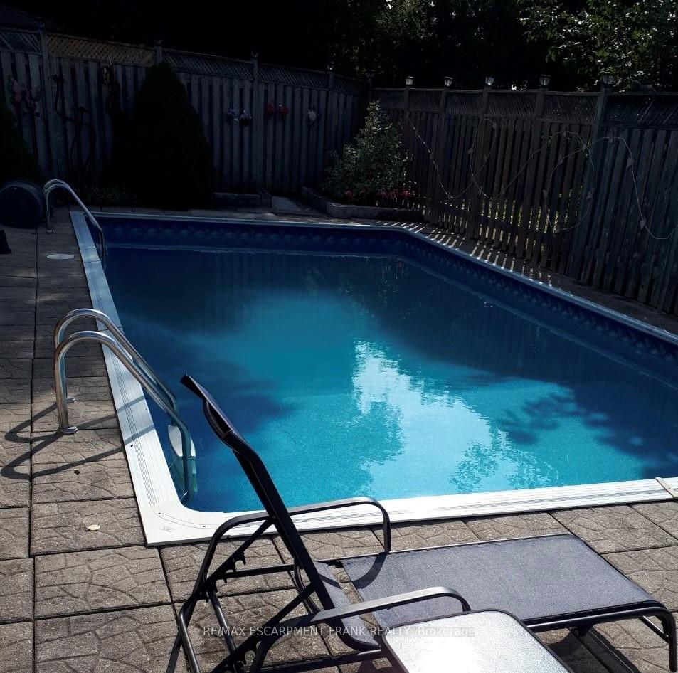 Photo 40 of 2 Maria Court, Hamilton, Lisgar — HOMEH