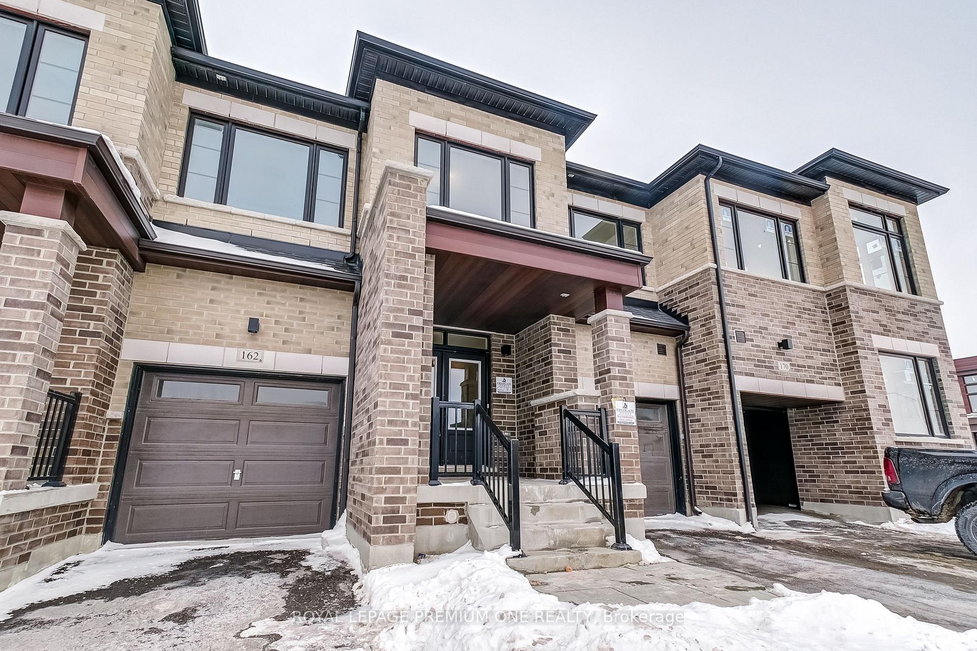 Photo 4 of 166 Hartington Street, Vaughan, Kleinburg — HOMEH