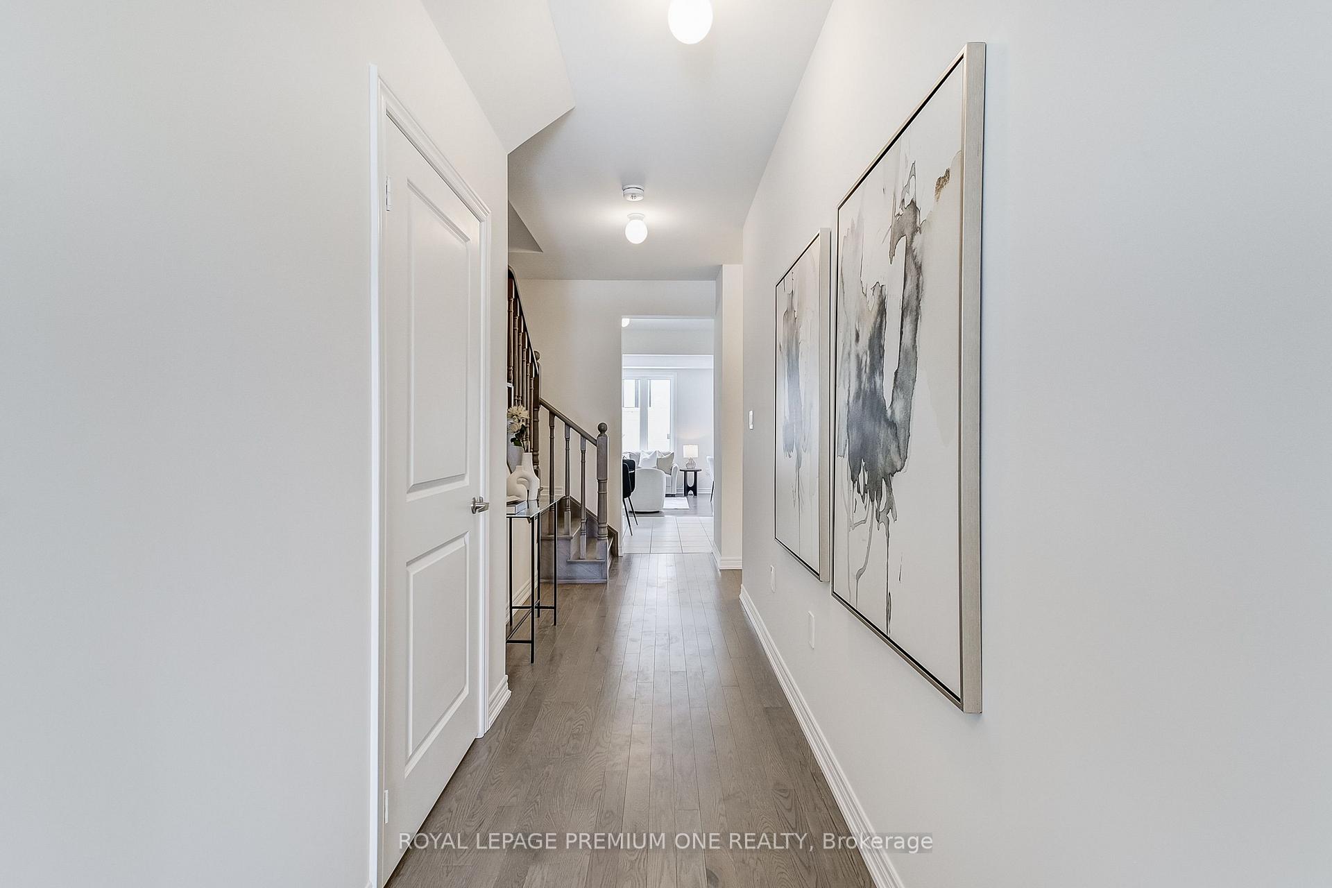 Photo 8 of 166 Hartington Street, Vaughan, Kleinburg — HOMEH
