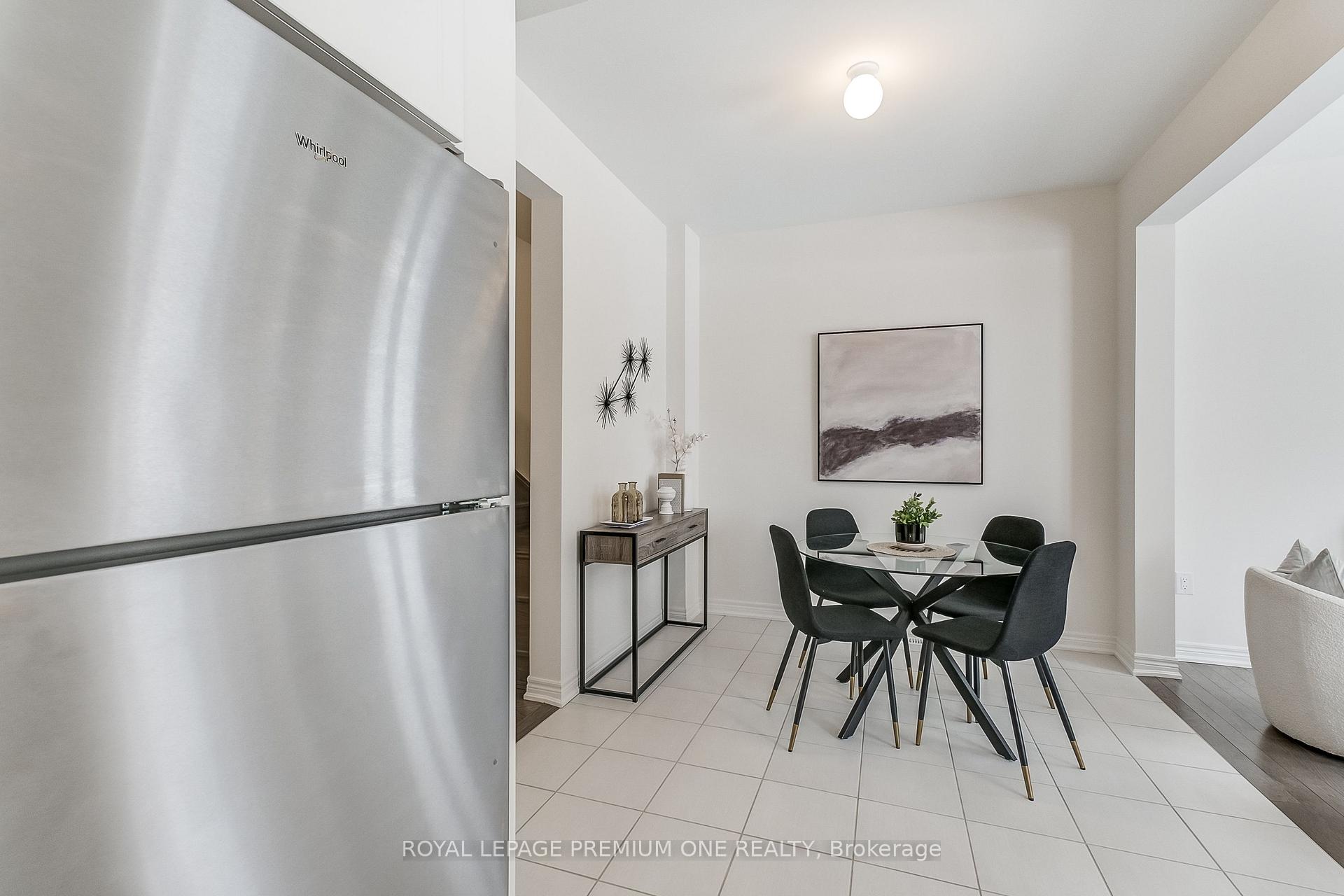 Photo 17 of 166 Hartington Street, Vaughan, Kleinburg — HOMEH