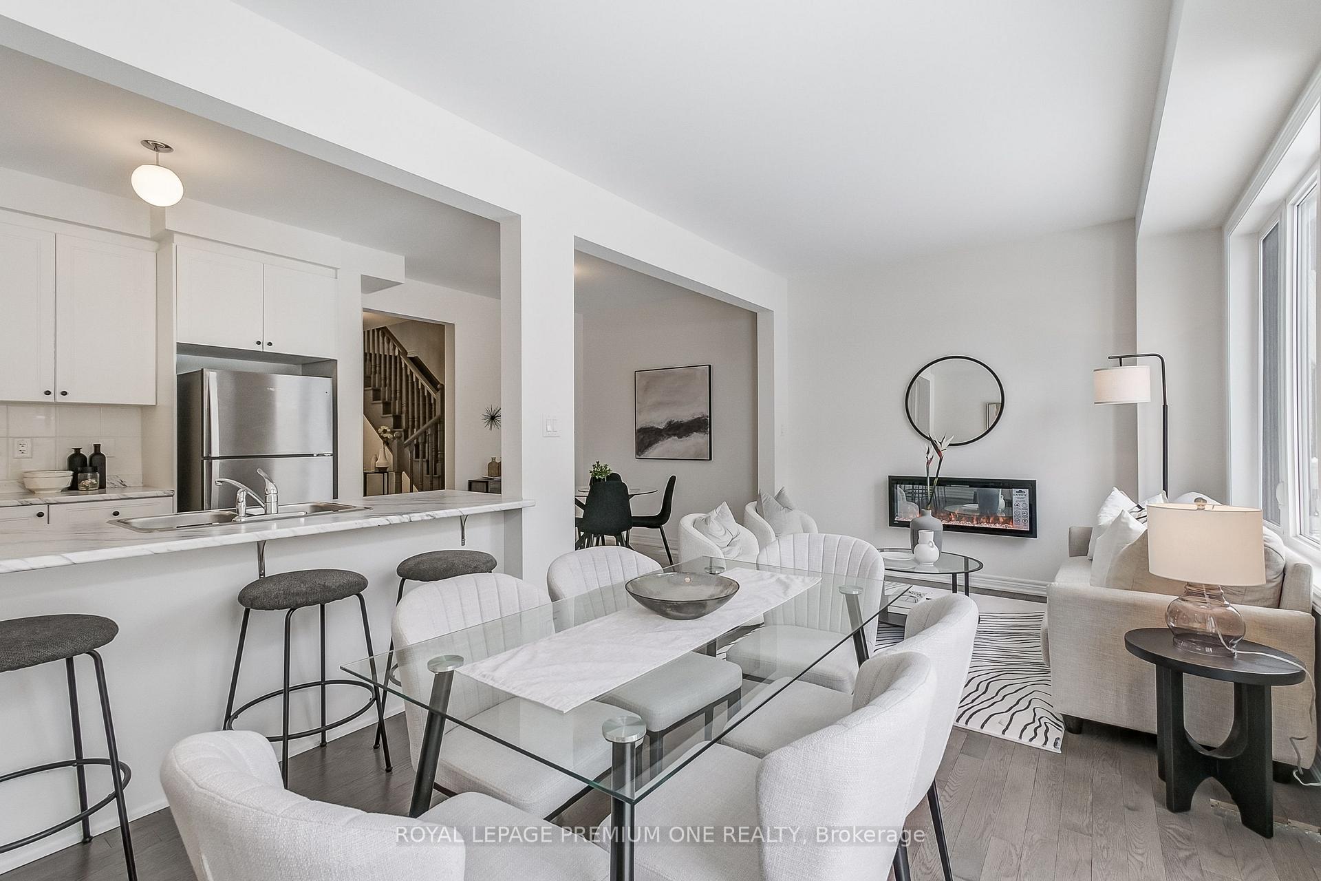 Photo 37 of 166 Hartington Street, Vaughan, Kleinburg — HOMEH