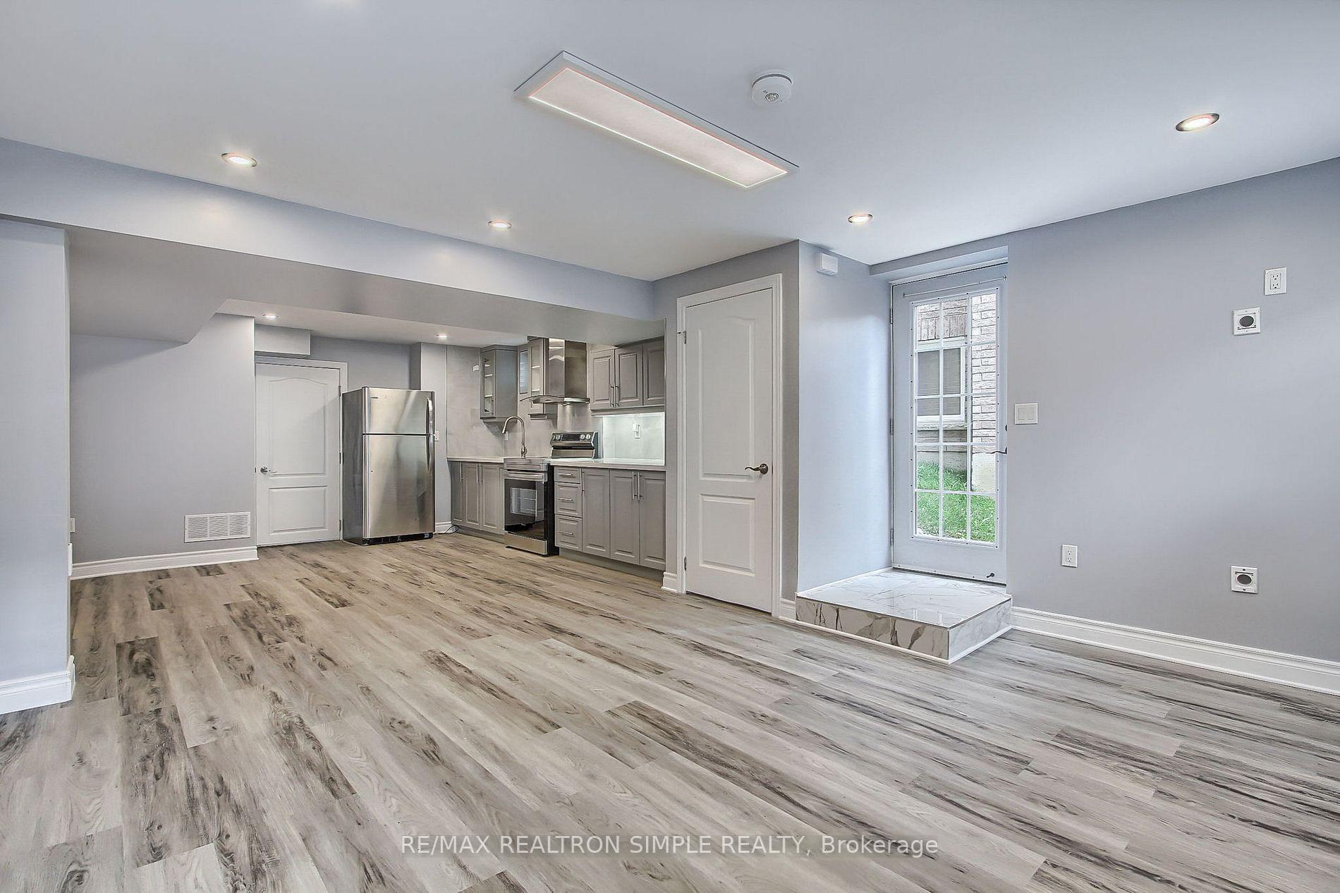 Photo 1 of Unit Bsmt, 66 Thomas Phillips Drive, Aurora, Rural Aurora — HOMEH