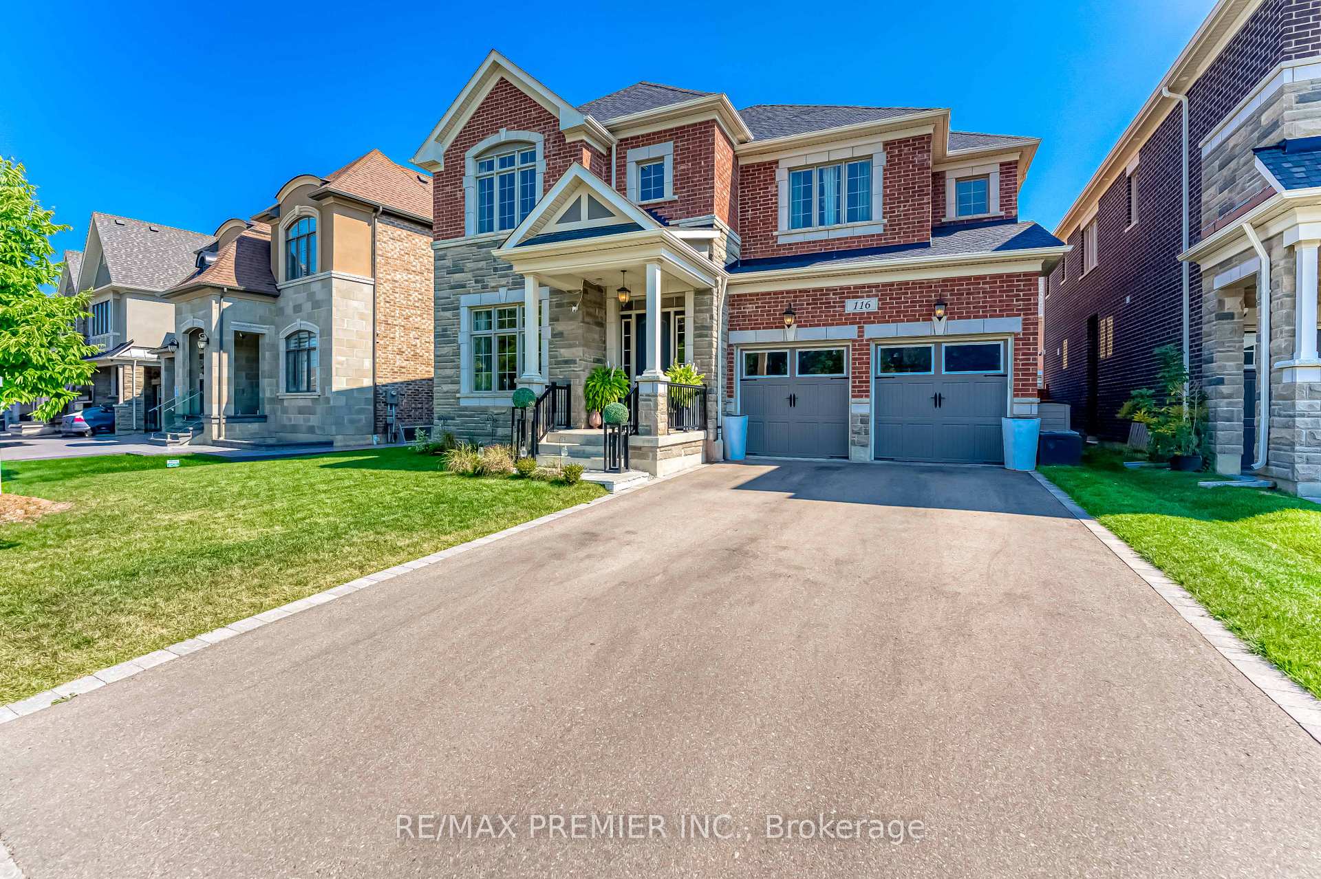Photo 2 of 116 Klein Mills Road, Vaughan, Kleinburg — HOMEH