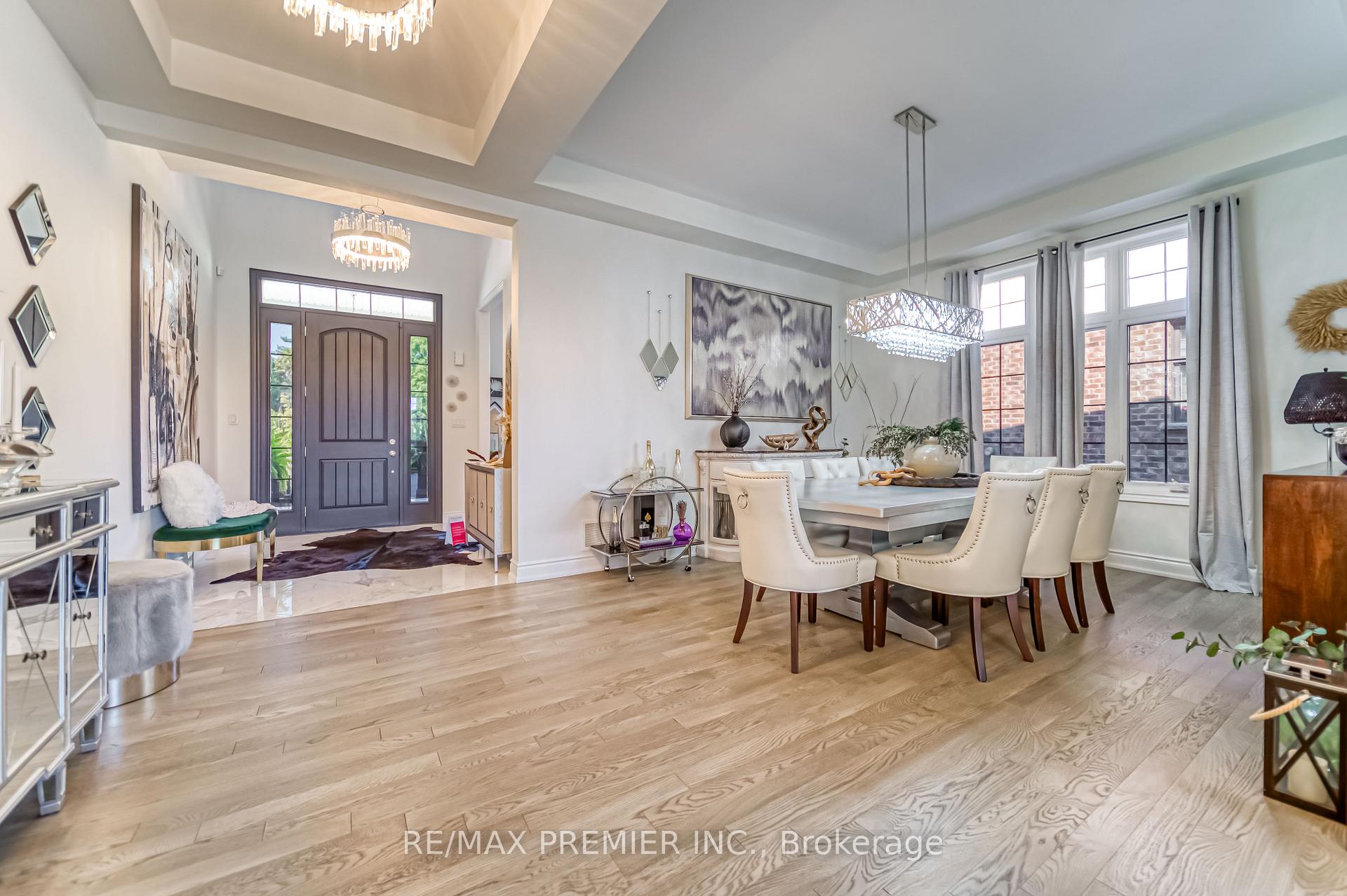 Photo 7 of 116 Klein Mills Road, Vaughan, Kleinburg — HOMEH