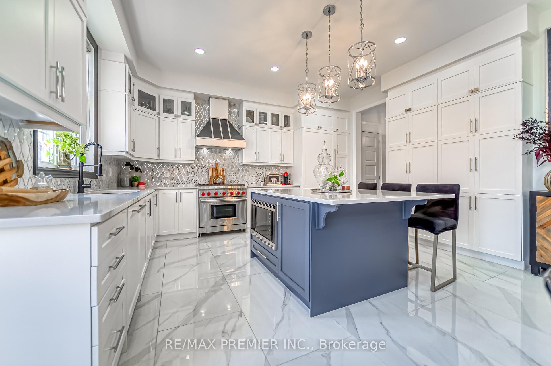 Photo 20 of 116 Klein Mills Road, Vaughan, Kleinburg — HOMEH