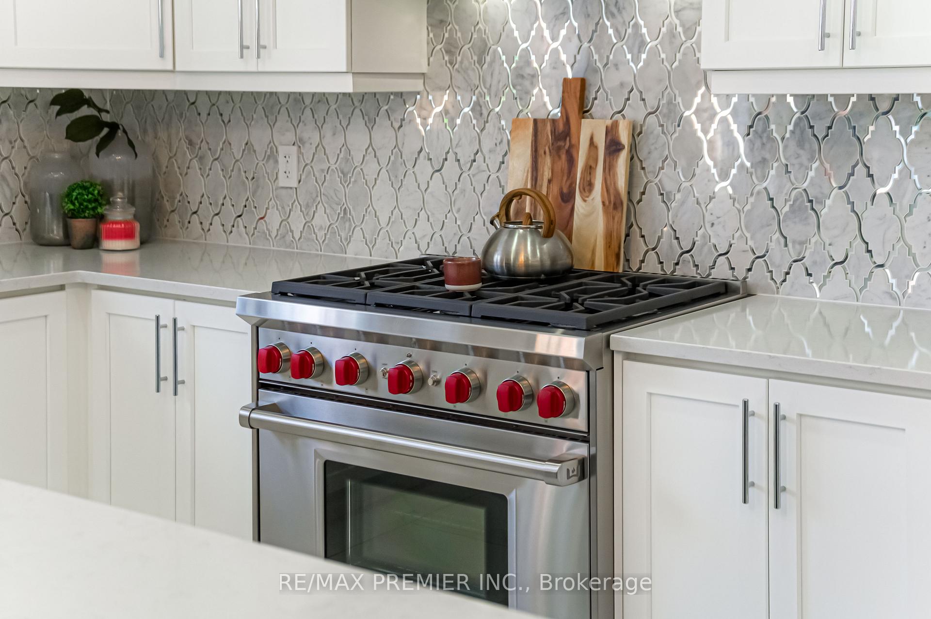 Photo 25 of 116 Klein Mills Road, Vaughan, Kleinburg — HOMEH