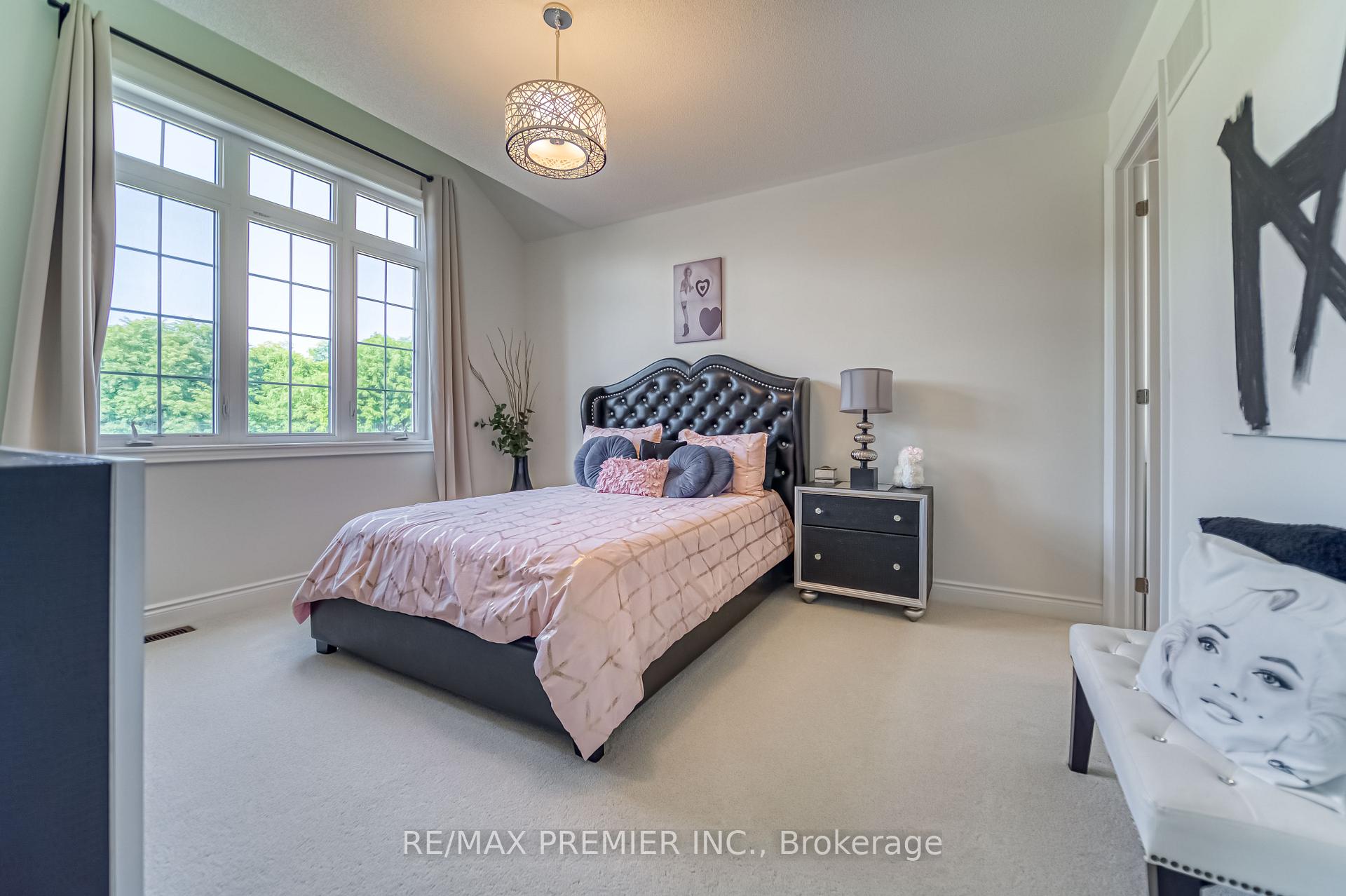 Photo 35 of 116 Klein Mills Road, Vaughan, Kleinburg — HOMEH