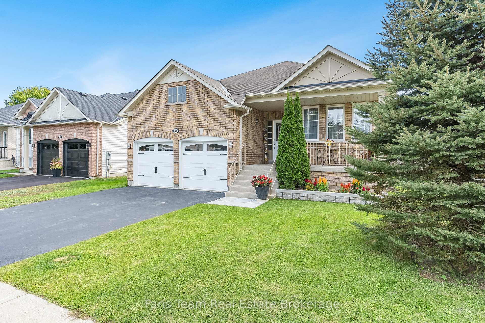 Photo 7 of 35 Princess Point Drive, Wasaga Beach — HOMEH