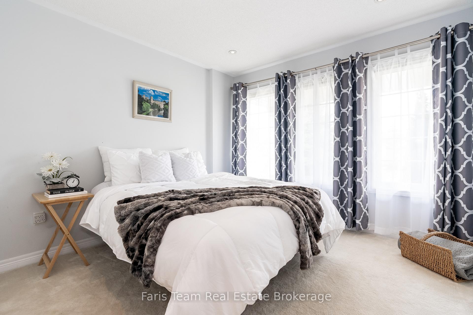 Photo 16 of 35 Princess Point Drive, Wasaga Beach — HOMEH