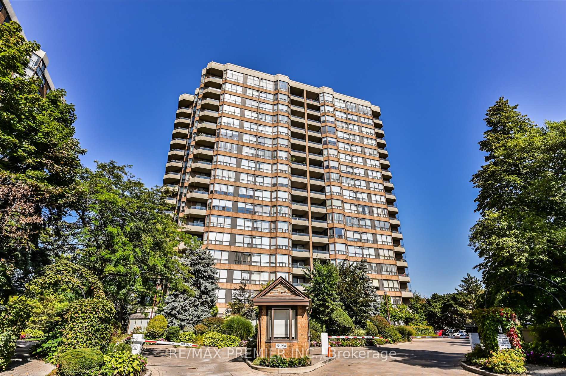 Photo 1 of Unit 1711, 268 Ridley Boulevard, Toronto, Bedford Park-Nortown — HOMEH