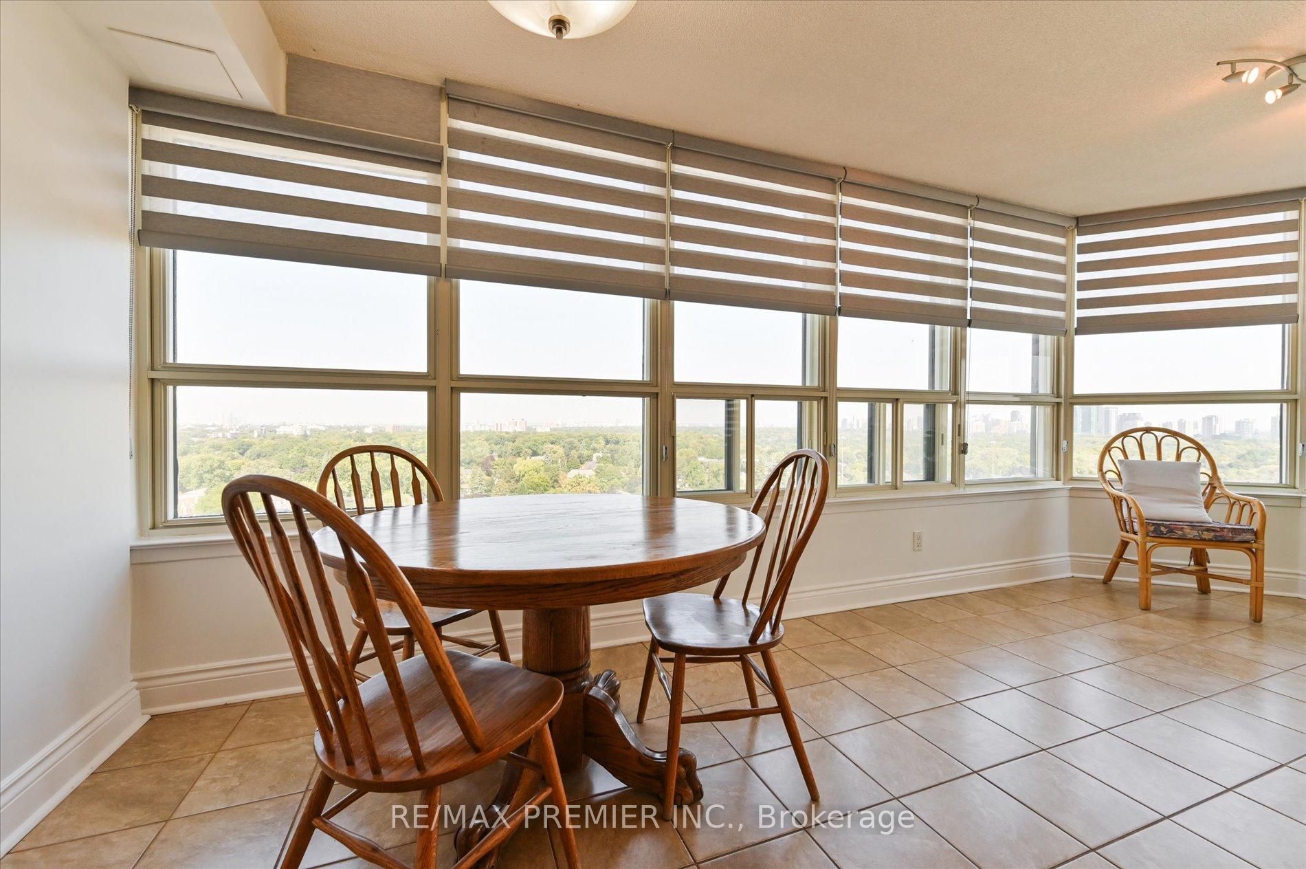 Photo 12 of Unit 1711, 268 Ridley Boulevard, Toronto, Bedford Park-Nortown — HOMEH