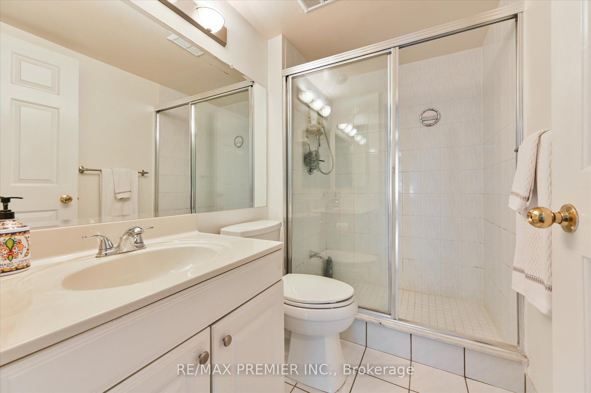 Photo 17 of Unit 1711, 268 Ridley Boulevard, Toronto, Bedford Park-Nortown — HOMEH