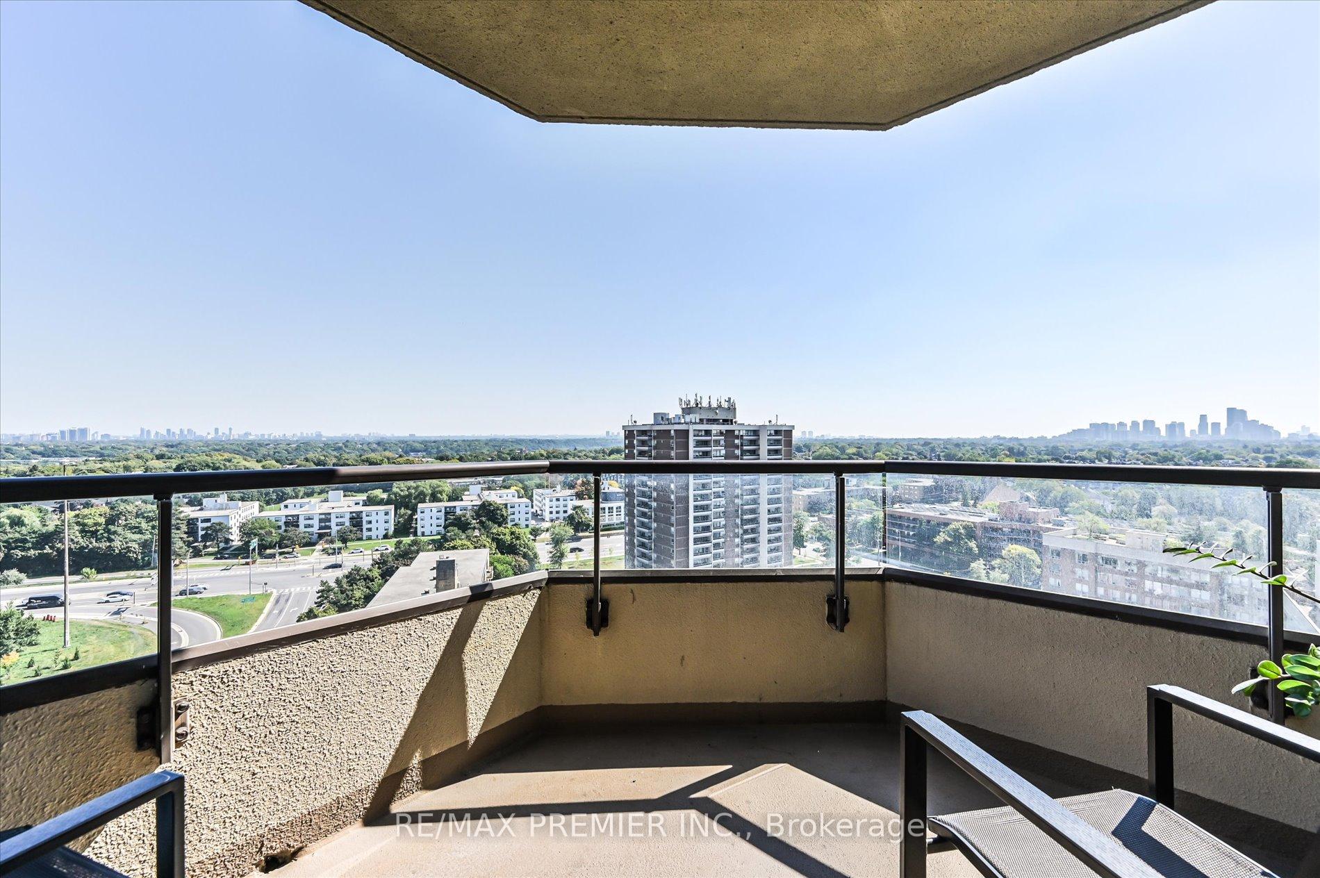 Photo 18 of Unit 1711, 268 Ridley Boulevard, Toronto, Bedford Park-Nortown — HOMEH