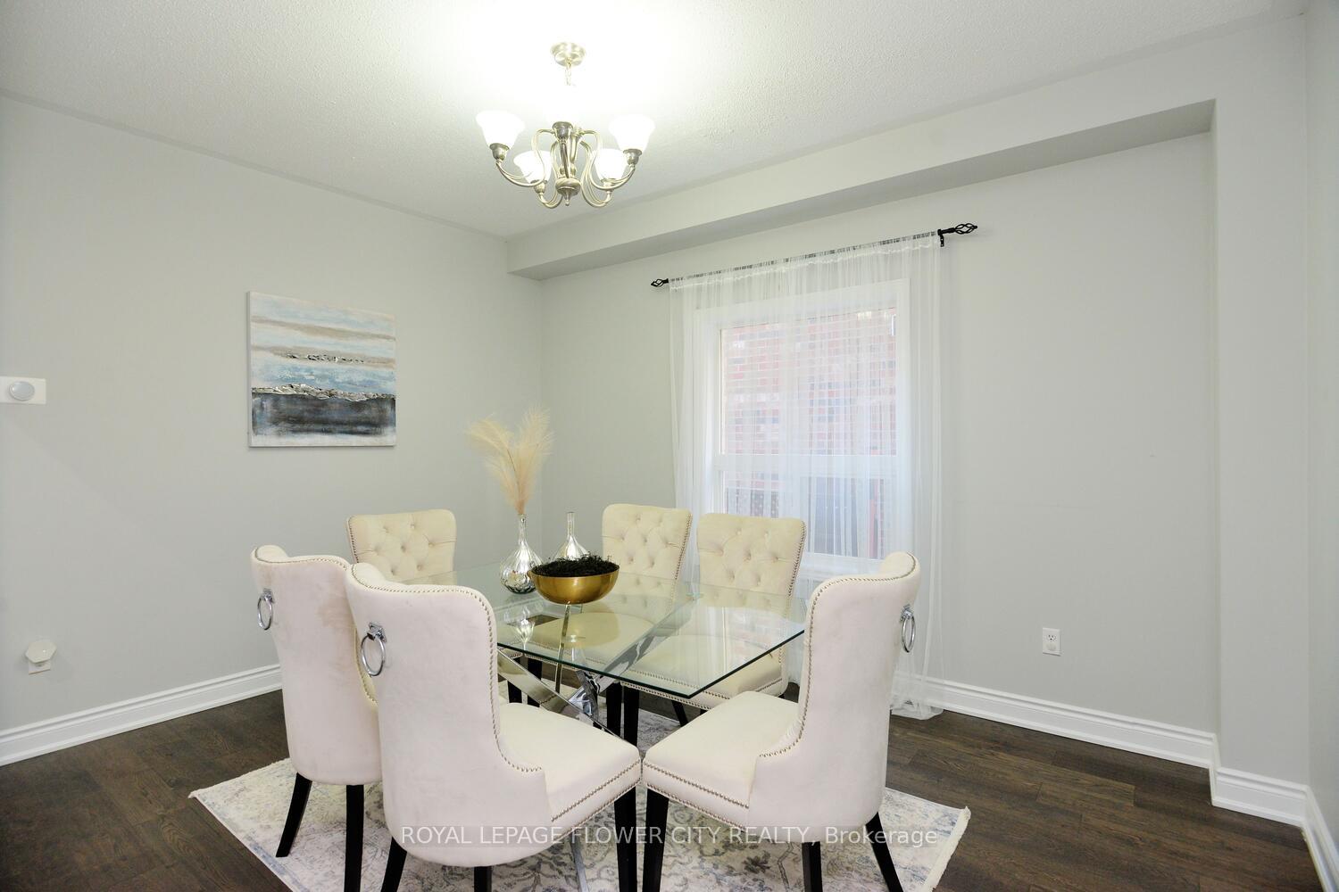Photo 7 of 19 Flatbush Lane, Brampton, Fletcher's Meadow — HOMEH